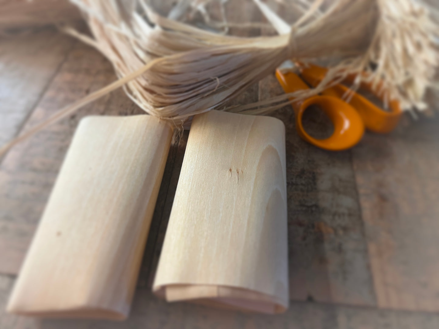 6 x 40 gram packs of my Flint Sliced Oak Smoked Salmon. Vacuum packed with a shelf life of 10 days from date of packing.