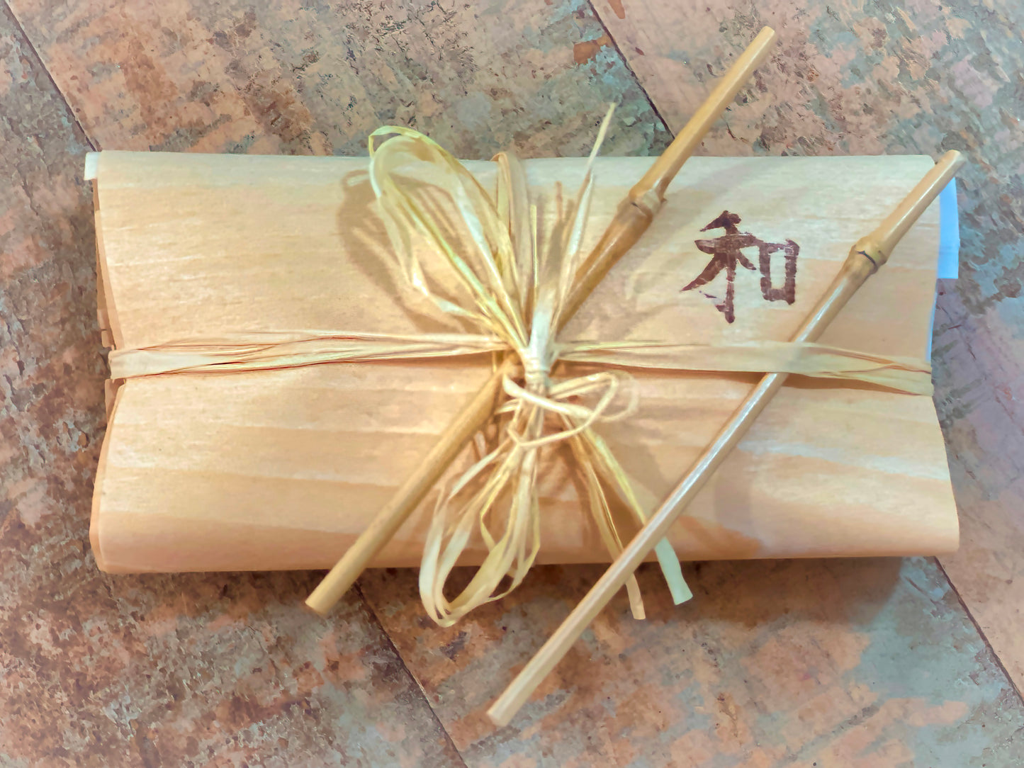 6 x 40 gram packs of my Flint Sliced Oak Smoked Salmon. Vacuum packed with a shelf life of 10 days from date of packing.