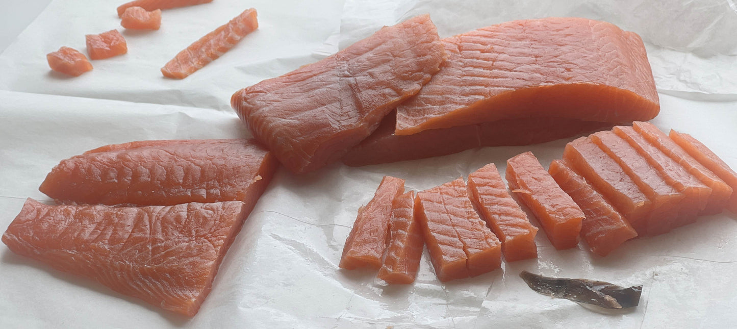6 x 40 gram packs of my Flint Sliced Oak Smoked Salmon. Vacuum packed with a shelf life of 10 days from date of packing.